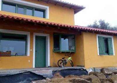 Straw-clay house in Agria